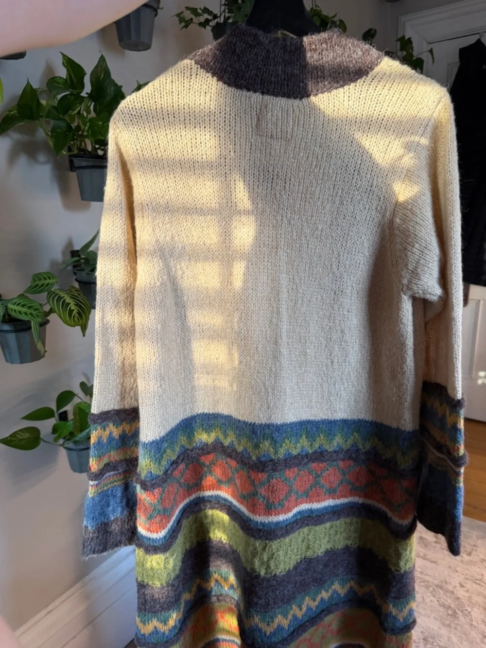 Cotton & Rye Cream Long Cardigan with Multicolor Pattern - Picture 3 of 3